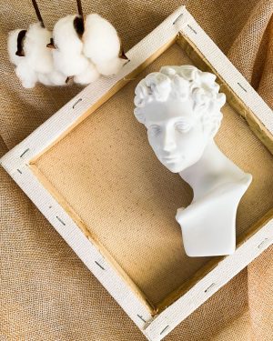 Familia Sculpture Decor